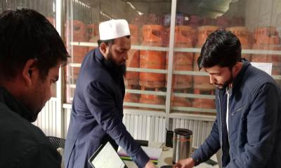 কর্ণফুলীতে অতিরিক্ত দামে গ্যাস বিক্রি, ৪৫ হাজার টাকা জরিমানা