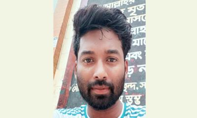 বাসার কক্ষে পড়েছিল এনজিও কর্মকর্তার মরদেহ: ৯৯৯ এ কল পেয়ে উদ্ধার