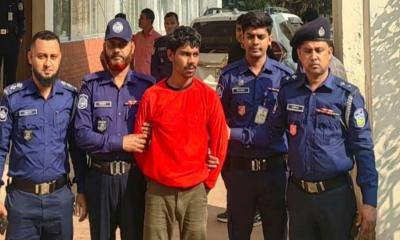 পুলিশ কনস্টেবলকে কুপিয়ে জখম, বিএনপি নেতা ও তার ছেলে গ্রেপ্তার