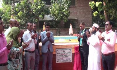 মানুষ শহরমুখী হওয়ায় শিশুরা সাঁতার শিখতে পারছে না: জেলা প্রশাসক