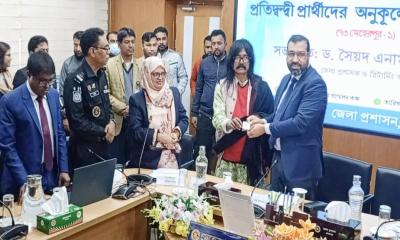 মেহেরপুরের দুটি আসনে প্রার্থীদের মাঝে প্রতীক বরাদ্দ
