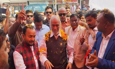 কষ্ট করে একদিন ভোট দিন, পরবর্তী পাঁচ বছর আপনাদের সেবা করব