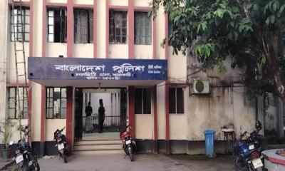 নলছিটিতে নারীর অর্ধগলিত লাশ উদ্ধার