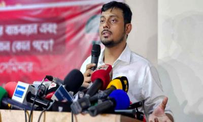 আওয়ামী লীগের সন্ত্রাসকে ঠেকাতে হাসনাত আবদুল্লাহ একাই যথেষ্ট