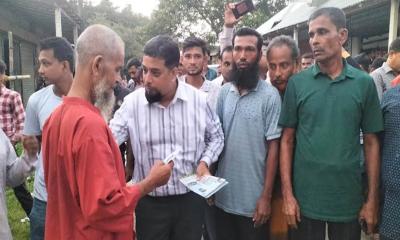 কালুখালীতে এনডিএম মহাসচিবের লিফলেট বিতরণ