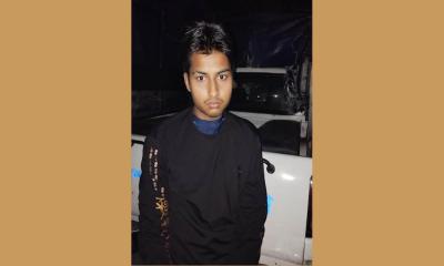 টুঙ্গিপাড়ায় সেনাবাহিনীর ভুয়া পরিচয়ে কিশোর আটক, ওয়াকিটকি উদ্ধার