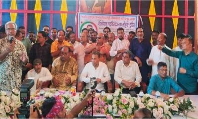 নীলফামারীতে পূজা মণ্ডপ পরিদর্শনে সাবেক এমপি তুহিন