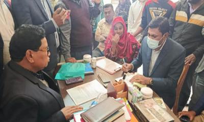 পঞ্চগড়ে হোমিও দোকান থেকে বিপুল ভারতীয় সাপ্লিমেন্ট পণ্য জব্দ, জরিমানা