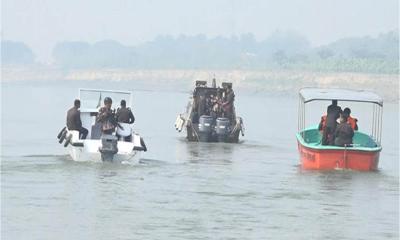 রাজশাহীতে পদ্মা নদীতে বিজিবির বিশেষ মহড়া