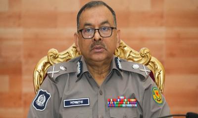 ওসমান হাদিকে গুলি করা সন্ত্রাসীদের ধরতে সাঁড়াশি অভিযান চলছে