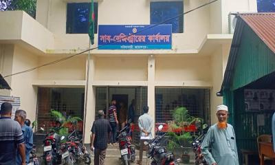 সরিষাবাড়ী সাব-রেজিস্ট্রার অফিসে তালা ভেঙে চুরি