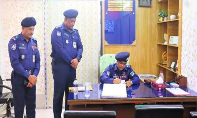 শ্যামনগর থানা আকস্মিক পরিদর্শন করলেন পুলিশ সুপার