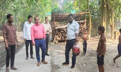 শিবগঞ্জে ইউএনওর টিআর কাবিখার সলিং ও সিসি ঢালাই কাজ পরিদর্শন