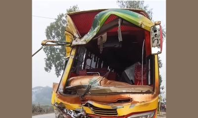 ঈশ্বরগঞ্জে দুই বাসের মুখোমুখি সংঘর্ষ, আহত ১১