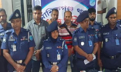 ‘ভাড়াটে লোক দিয়ে নিজেই লুটের নাটক সাজান দোকান মালিক’