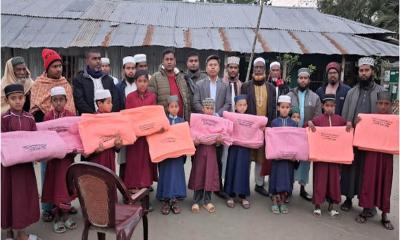 সুবর্ণচর উপজেলা প্রশাসনের উদ্যোগে কম্বল বিতরণ
