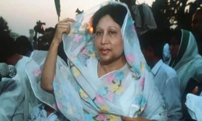 যেভাবে গৃহবধূ থেকে আপসহীন নেত্রী হয়ে চিরবিদায় নিলেন খালেদা জিয়া