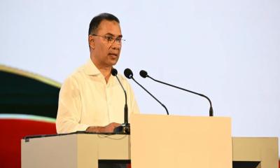বাংলাদেশকে বিশ্বমানের বিনিয়োগ ও উৎপাদনের হাব বানানোর ঘোষণা প্রধানমন্ত্রীর 