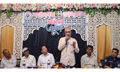 বস্তুনিষ্ঠ সাংবাদিকতার অঙ্গীকারে ফরিদগঞ্জ প্রেসক্লাবের নবনির্বাচিত কমিটির অভিষেক