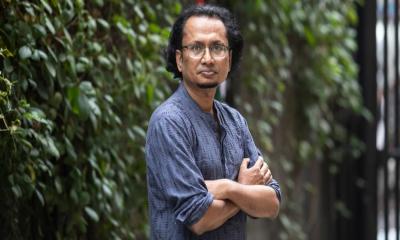 দিল্লিতে প্রবেশ না করেই বিমানবন্দর ত্যাগ করলেন প্রধানমন্ত্রীর উপদেষ্টা