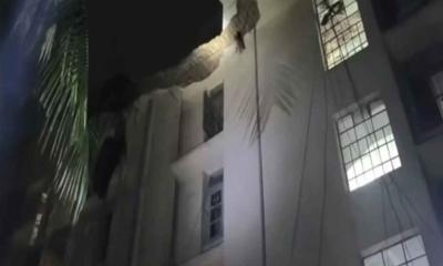 ভূমিকম্পে ধসে পড়ল বুয়েটের আবাসিক ভবনের ছাদ