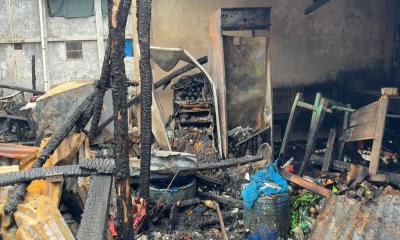 পাথরঘাটায় অগ্নিকাণ্ডে ৫ দোকান পুড়ে ছাই, ক্ষতি ১৫ লাখ টাকা