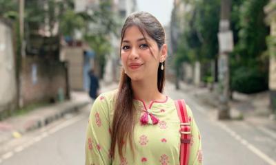 পরিচালকের বিরুদ্ধে অপেশাদার আচরণের অভিযোগ অভিনেত্রীর