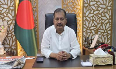 ভঙ্গুর অর্থনীতি পুনরুদ্ধারই সরকারের প্রধান চ্যালেঞ্জ