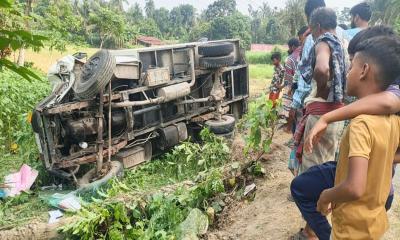 তালায় পিকআপ-মোটরসাইকেল সংঘর্ষে নিহত ২