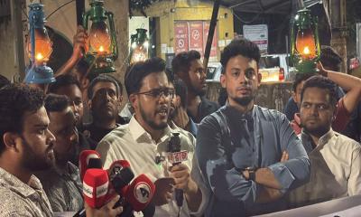 সরকারের হাতে হারিকেন ধরিয়ে দেওয়া হবে