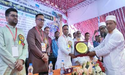 দুর্নীতি আমাকে স্পর্শ করবে না