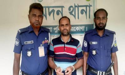 মদনে বিশেষ অভিযানে ইয়াবা সহ এক যুবক আটক