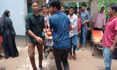 লক্ষ্মীপুরে মা-মেয়েসহ একই পরিবারের ৩ জনকে কুপিয়ে হত্যা