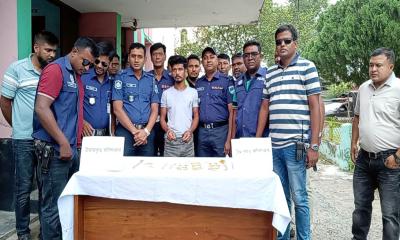 গাংনীতে চুরি হওয়া ৩০ লাখ টাকার স্বর্ণালংকার উদ্ধার, গ্রেপ্তার ১