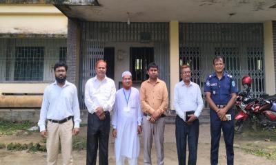 নবাবগঞ্জে এইচএসসি পরীক্ষা কেন্দ্র পরিদর্শন করলেন ইউএনও