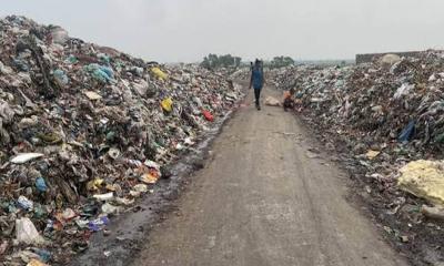 ময়লার ভাগাড়ে কোটি টাকার বাণিজ্য