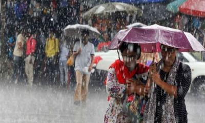 ধেয়ে আসছে বৃষ্টিবলয়, চার বিভাগে ভারি বর্ষণের শঙ্কা