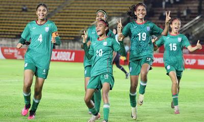 রাতে হাইভোল্টেজ ম্যাচে মুখোমুখি হচ্ছে ভারত-বাংলাদেশ