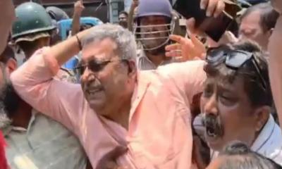 তৃণমূলের এমপি কল্যাণ বন্দ্যোপাধ্যায়ের উপর হামলা