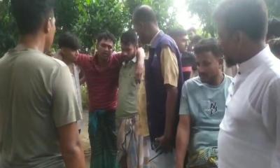 রূপগঞ্জে ৪ পুলিশকে অপহরণ চেষ্টার অভিযোগে ৪ ডিবি পুলিশ গ্রেপ্তার