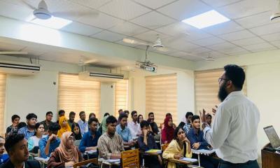 ডিআইইউতে ব্যবসায় শিক্ষার্থীদের জন্য ‘ক্যারিয়ার লঞ্চপ্যাড ১.০’ অনুষ্ঠিত