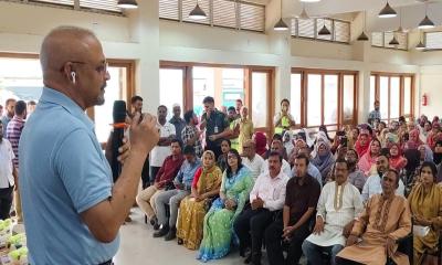 সুবিধাবঞ্চিত মানুষের পাশে সরকারের বিশেষ দৃষ্টি রয়েছে