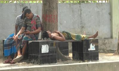 বরিশাল বিভাগজুড়ে বইছে মৃদু তাপপ্রবাহ, জনজীবন বিপর্যস্ত