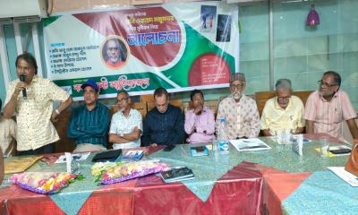 ফেনীতে বলপয়েন্ট সাহিত্যজনের আলোচনায় কবিদের মিলনমেলা